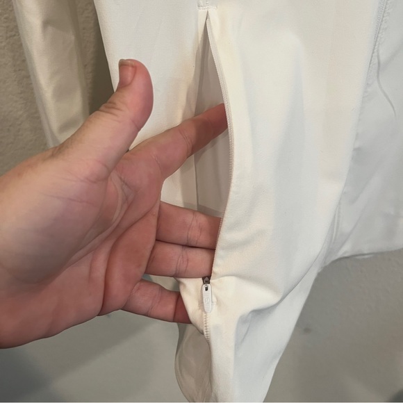 Lululemon mist over windbreaker white size 10 lightweight workout - Picture 7 of 13